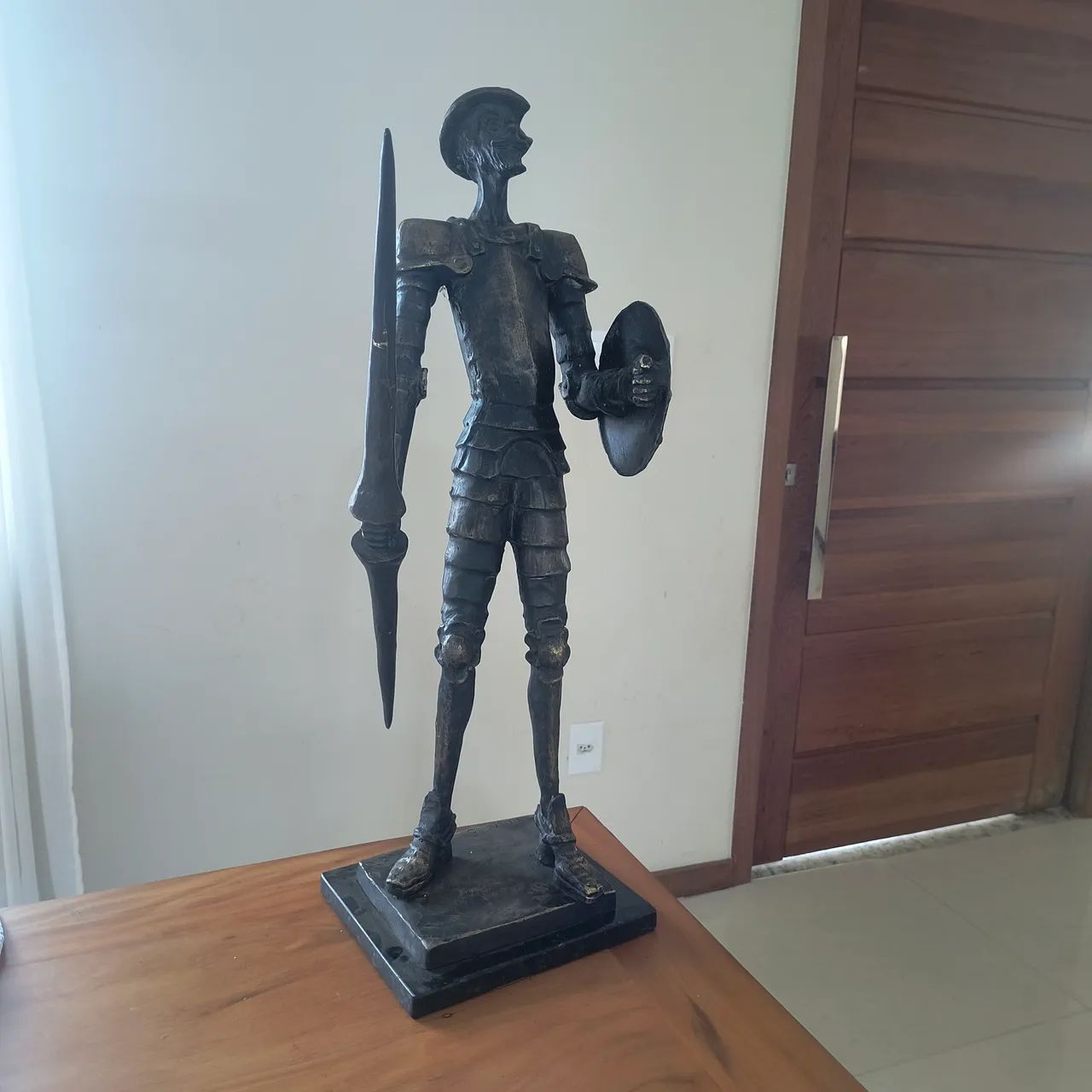 Escultura Dom Quixote em bronze  - Foto 6