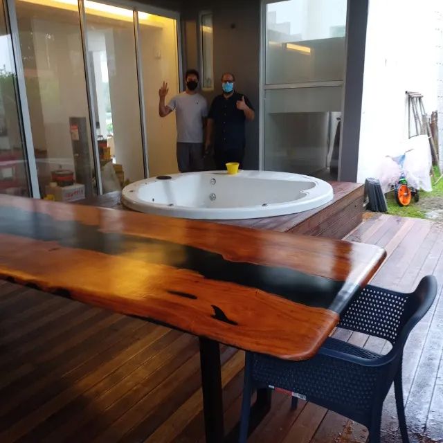Mesa de jantar em madeira resina - Foto 3