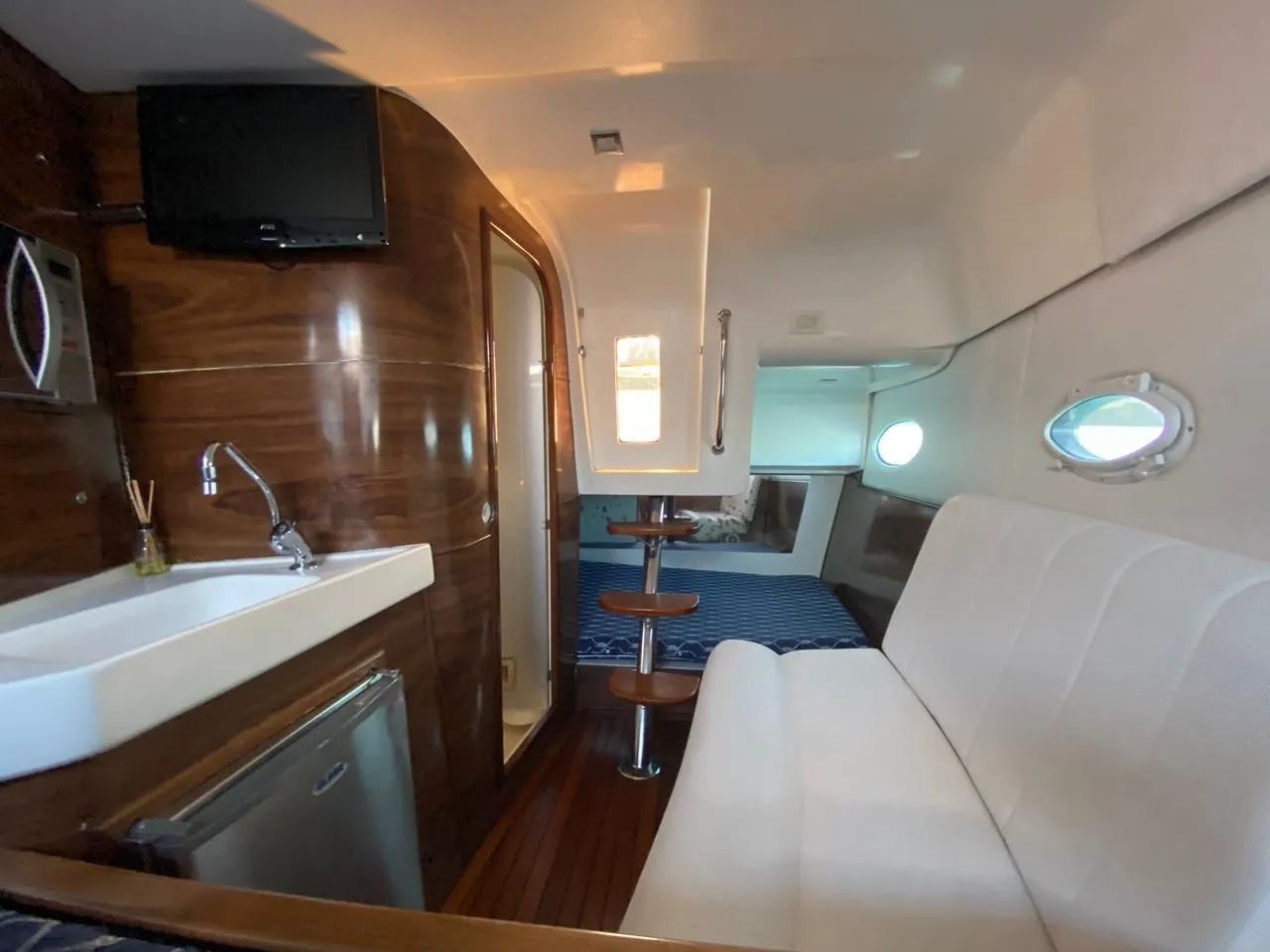 Lancha impecável - pronta para navegar! - Foto 11