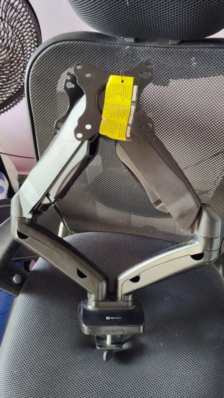 Suporte duplo articulado com pistão para monitor - Foto 3