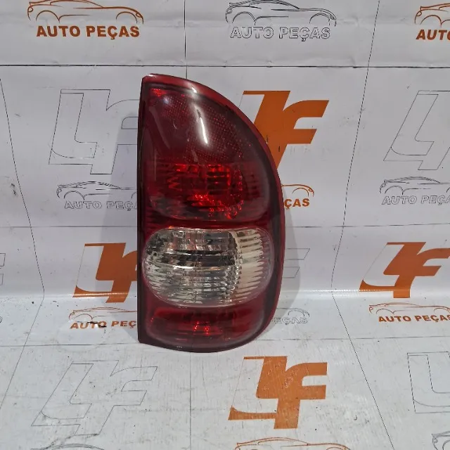 Lanterna L/ Direito Corsa Sedan Classic 2000 A 2010 Detalhe