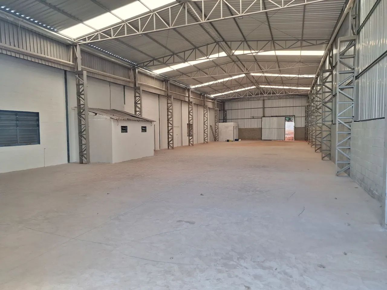 GALPÃO INDUSTRIAL/COMERCIAL  - Foto 4