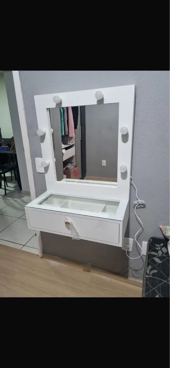 PENTEADEIRA SUSPENSA (GRÁTIS PUFF COMUM E 6 LÂMPADAS)