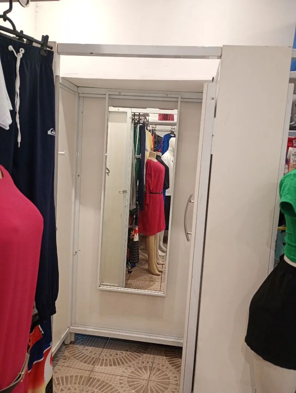 Vende-se a loja toda - Foto 3
