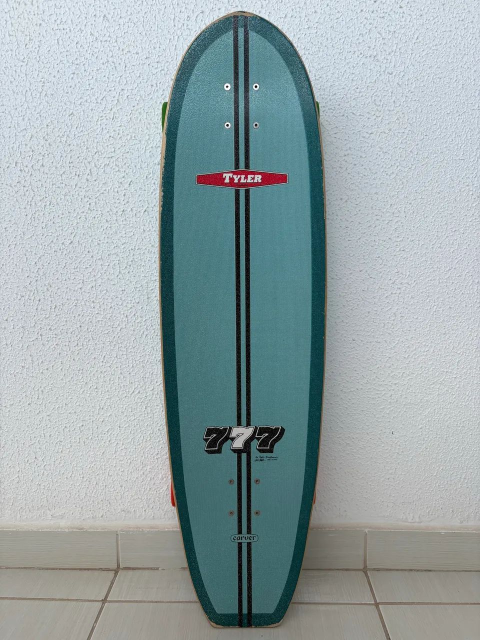 Surfskate CARVER Tyler 777 - Esportes Sobre Rodas - Portal do Sol