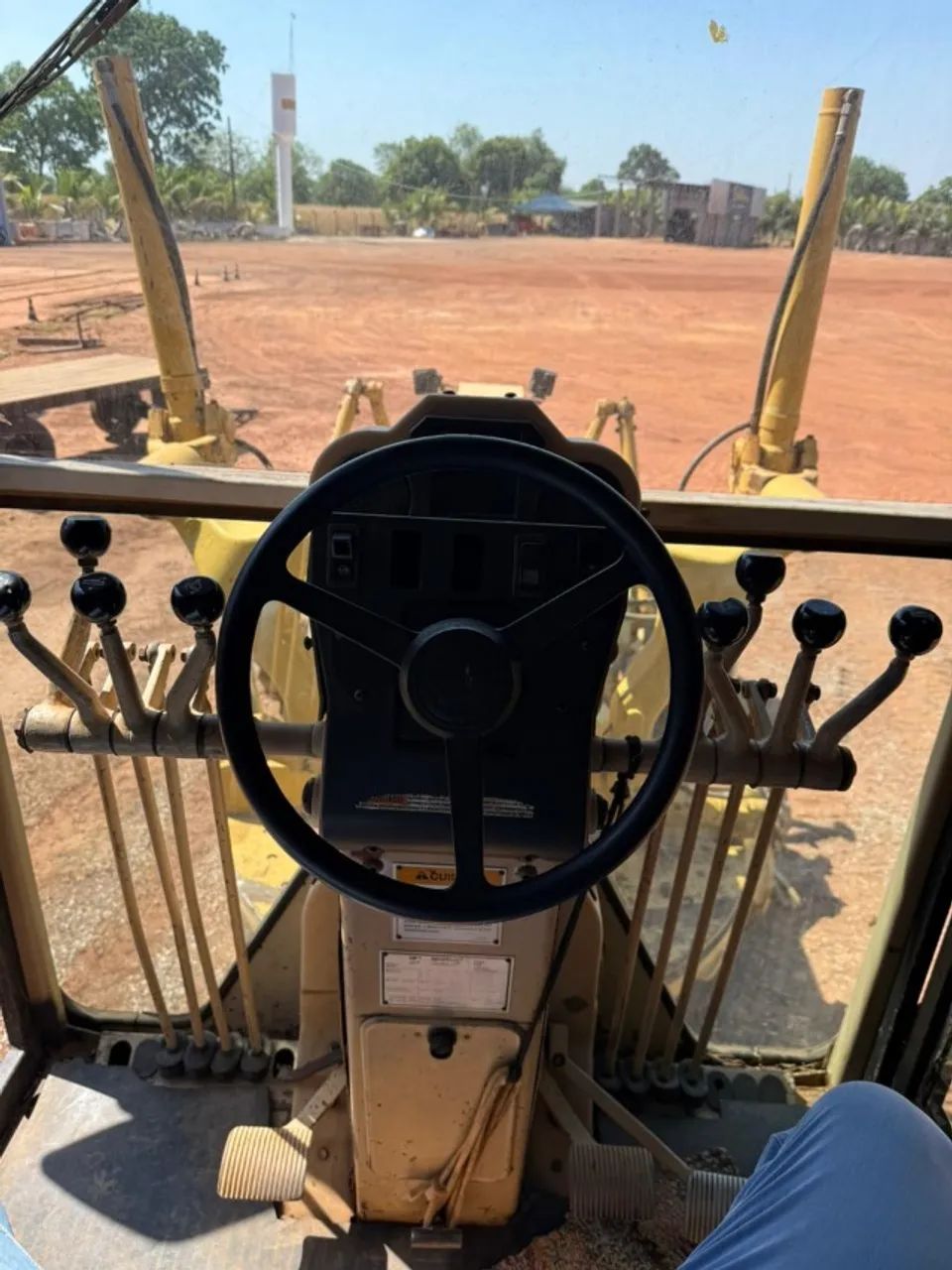 Motoniveladora CAT 120 H ano 1998 - Foto 6