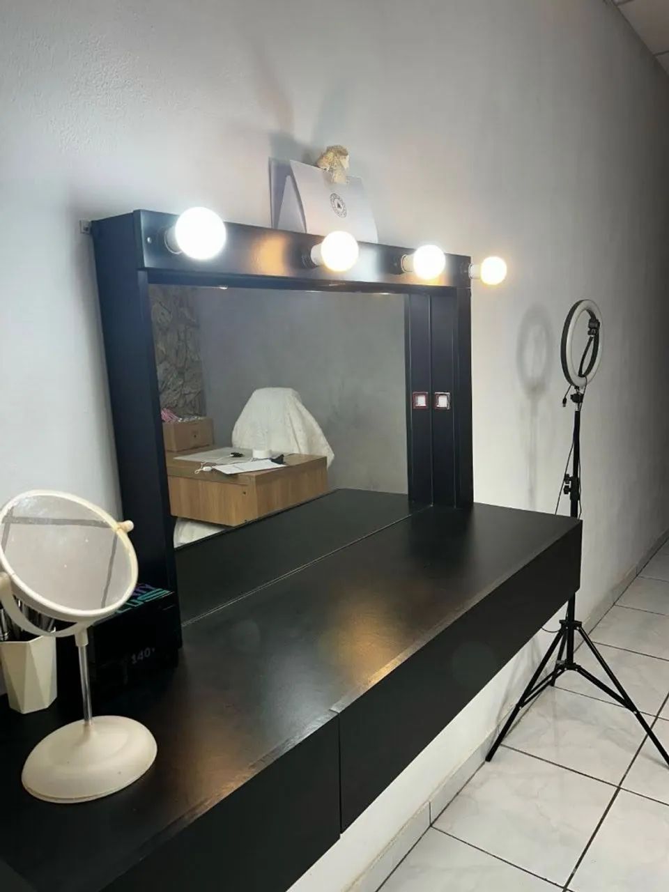 Penteadeira com Espelho e Iluminação - Parcelo no cartão   - Foto 4