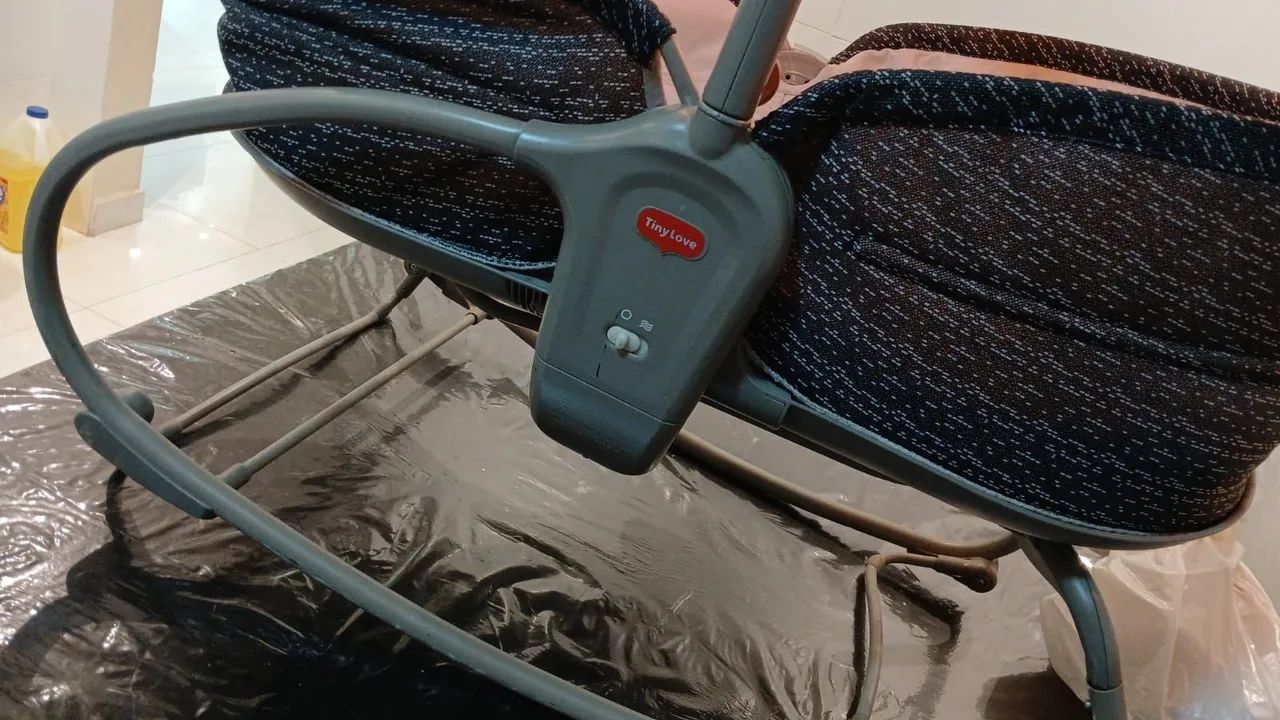 cmoisés / berço / cadeira de balanço 3 em 1 - tiny love - Foto 2