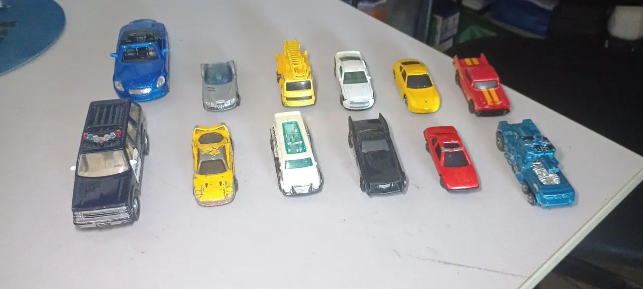 Carrinhos de brinquedo