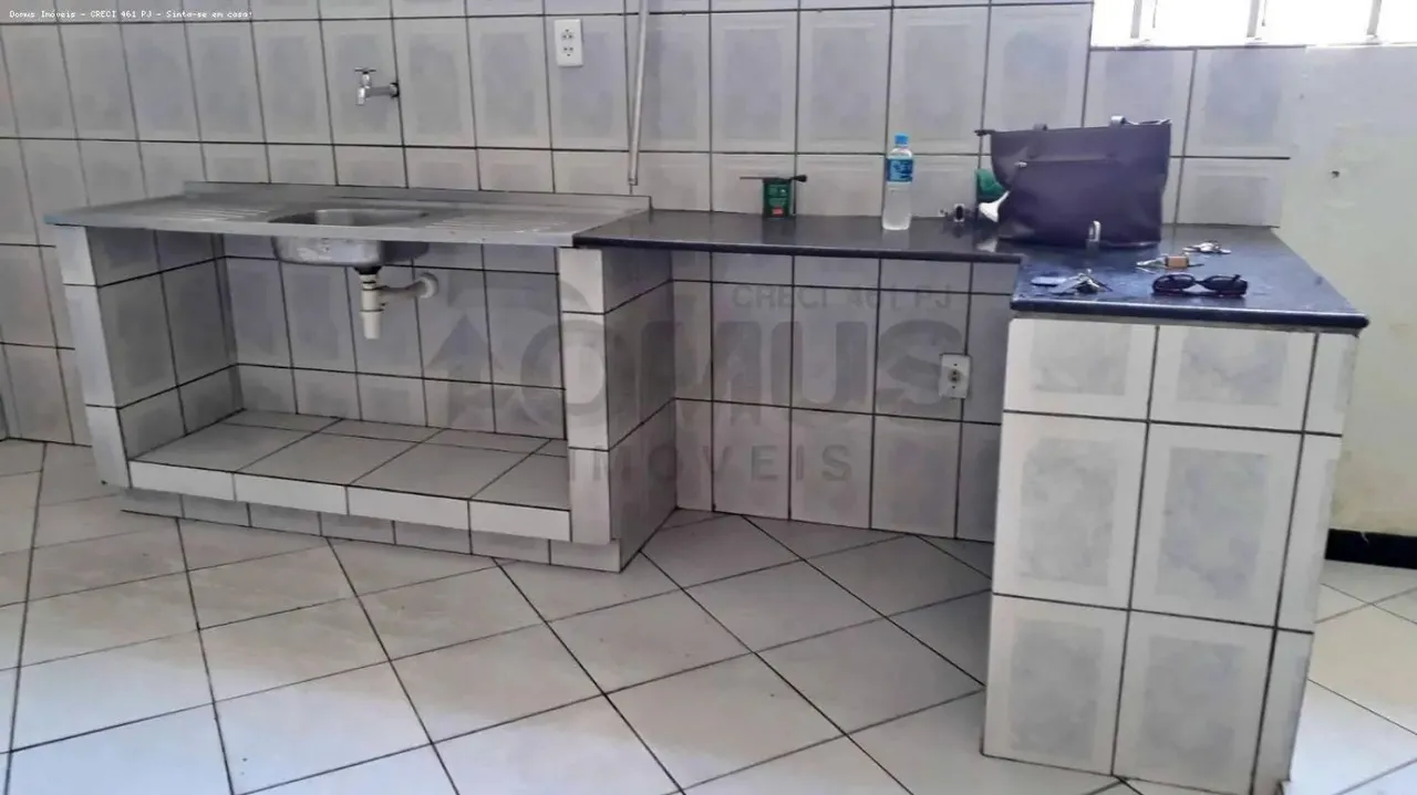 Casa localizada no Bairro Bugio com 3 Quartos e 2 Vagas de Garagem;