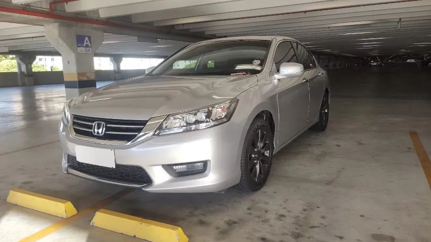 Honda Accord V6 2013/14 (Segundo dono)