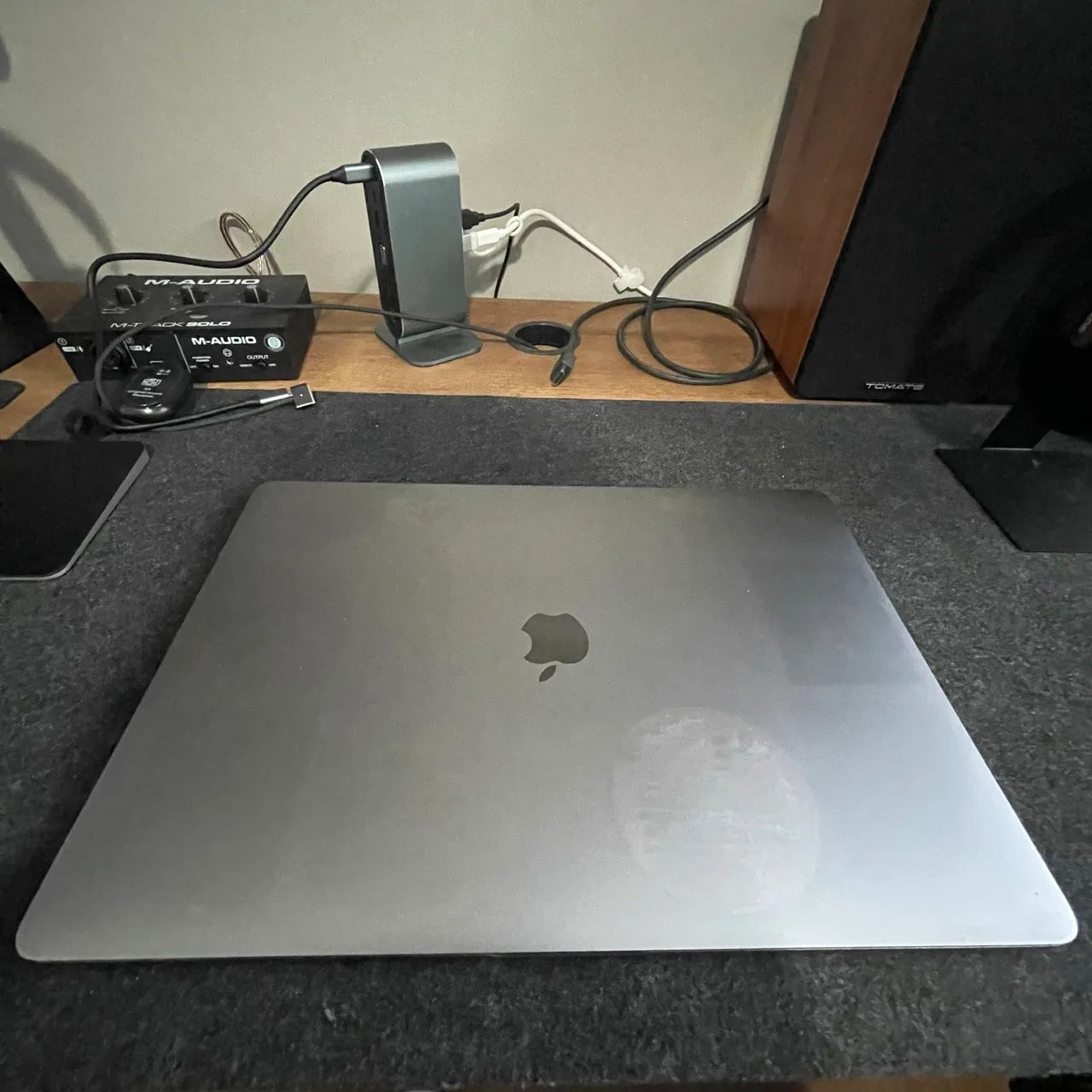 MacBook Pro 15? (2017) - i7 Quad-Core, 16 GB RAM, 250 GB SSD