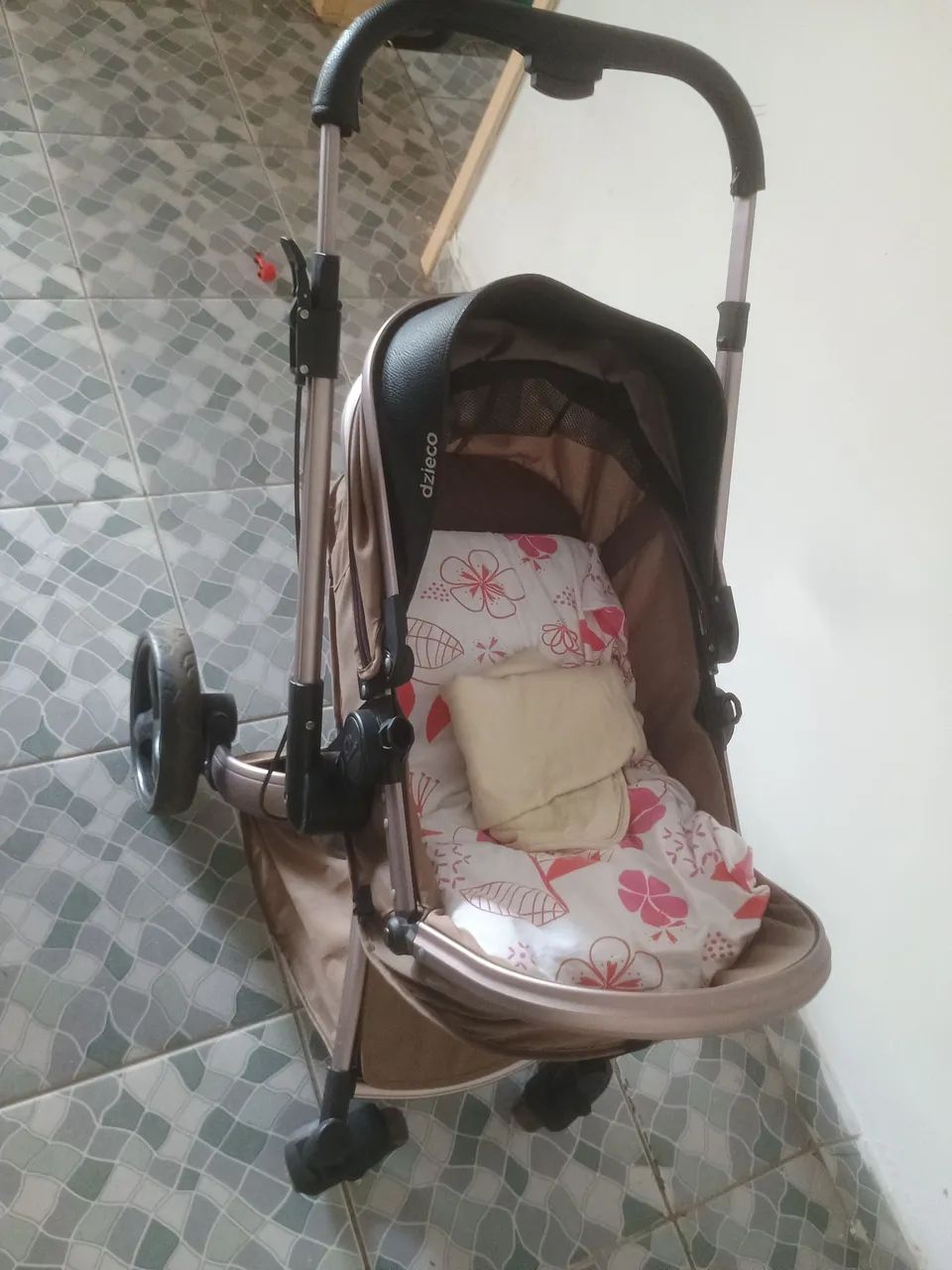 Carrinho de Bebê Dzieco - Foto 3