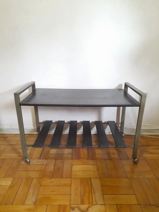 Rack de Tv Vintage de Metal e Madeira com Rodinhas