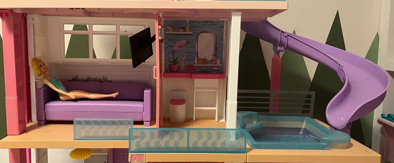 Casa da Barbie original com todas as peças da casa e mais duas barbies - Foto 6