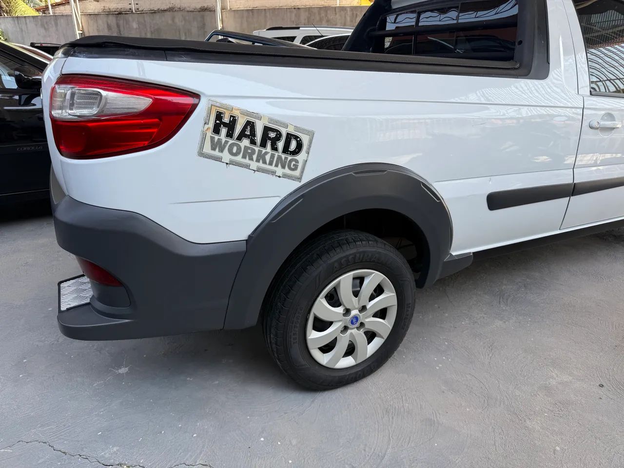 Fiat Strada Working Hard 1.4 Fire Flex 8V CS 2017 - Foto 2