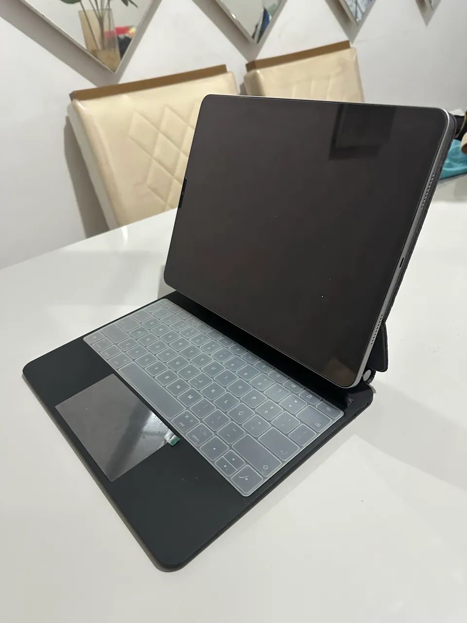 iPad Pro 12.9 - 6ª Geração (128GB) | Estado de Novo + Teclado Magnético - Foto 6