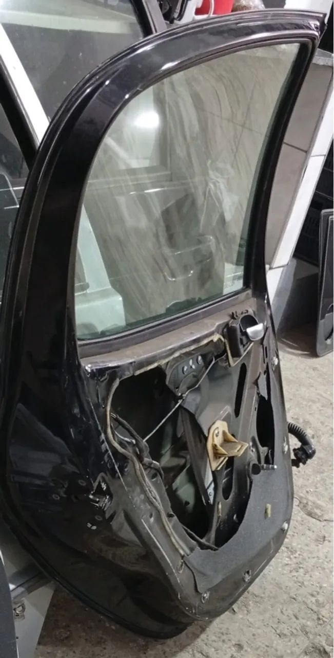 Porta traseira esquerda Peugeot 207 - Foto 2