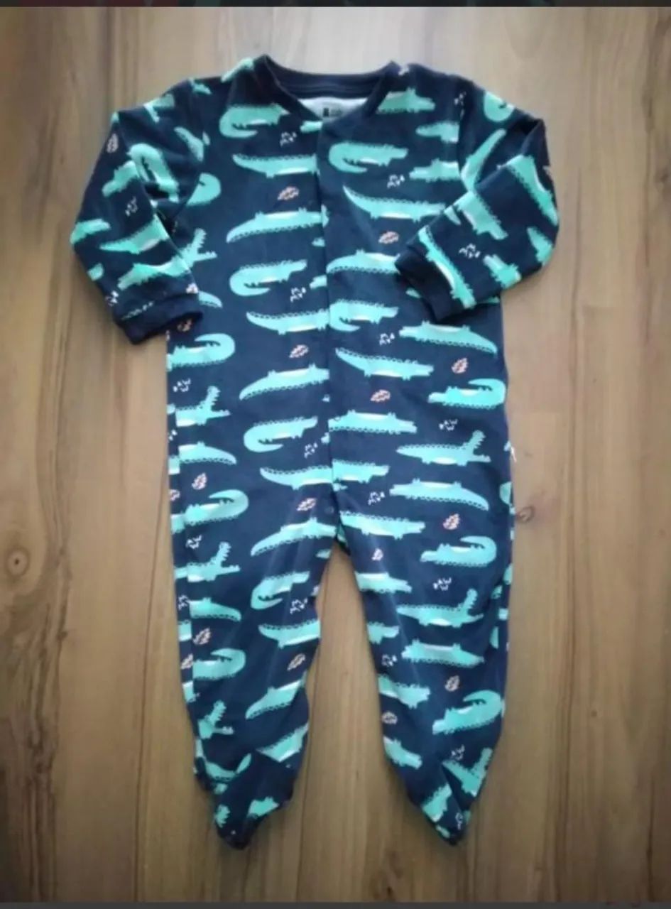 Macacão em plush acetinado 12 a 18 meses (quase novo)