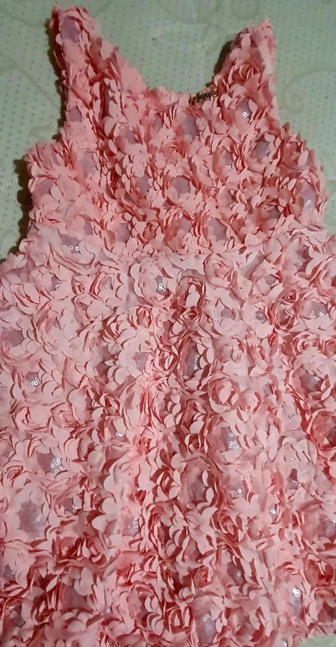 Vestido Infantil Rosa Animê com Detalhes Florais - Foto 2