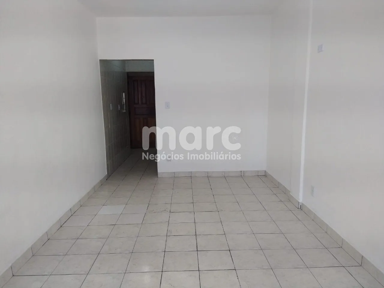 Studio na Liberdade para venda, com 28m², 01 banheiro e cozinha. Localizado nas proximidad