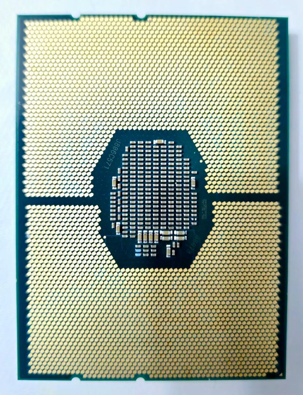Processador Intel Xeon Silver SR3GH 2.10GHz 4110 - Foto 2