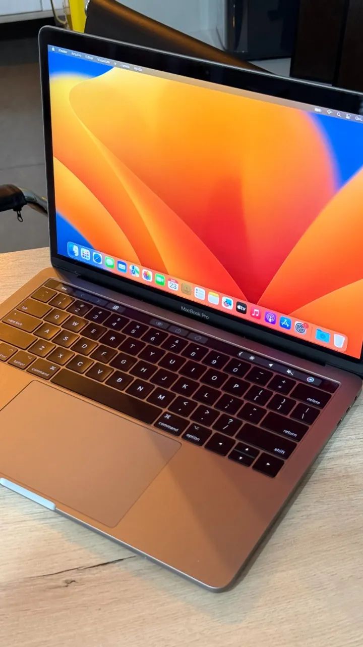 macbook pro 2017 touchbar