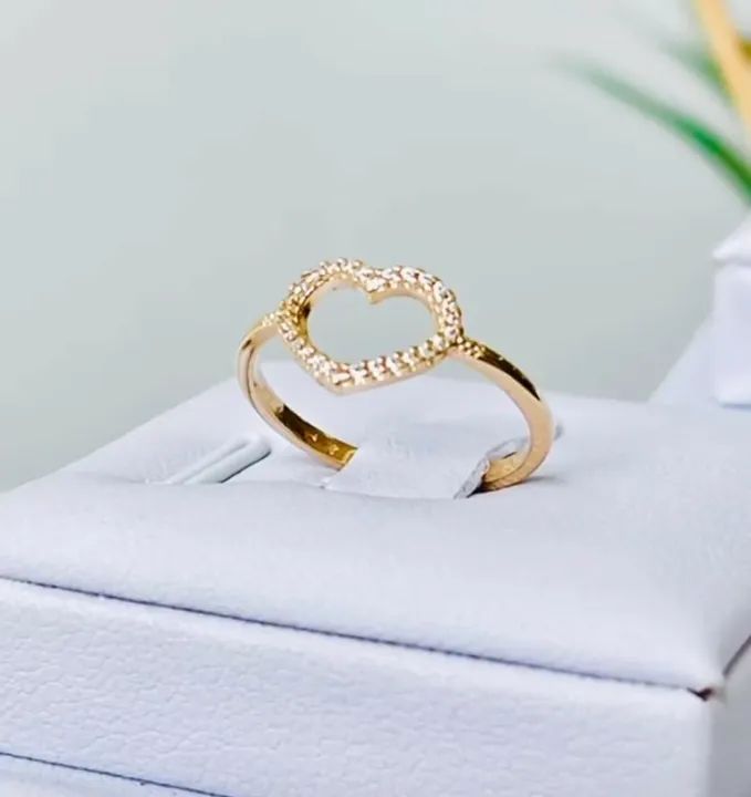 Anel coração c/ zircônia 