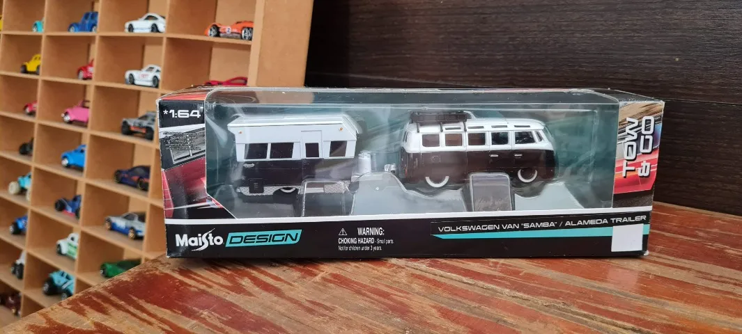 Kombi Trayler Miniatura Maisto Design Miniatura