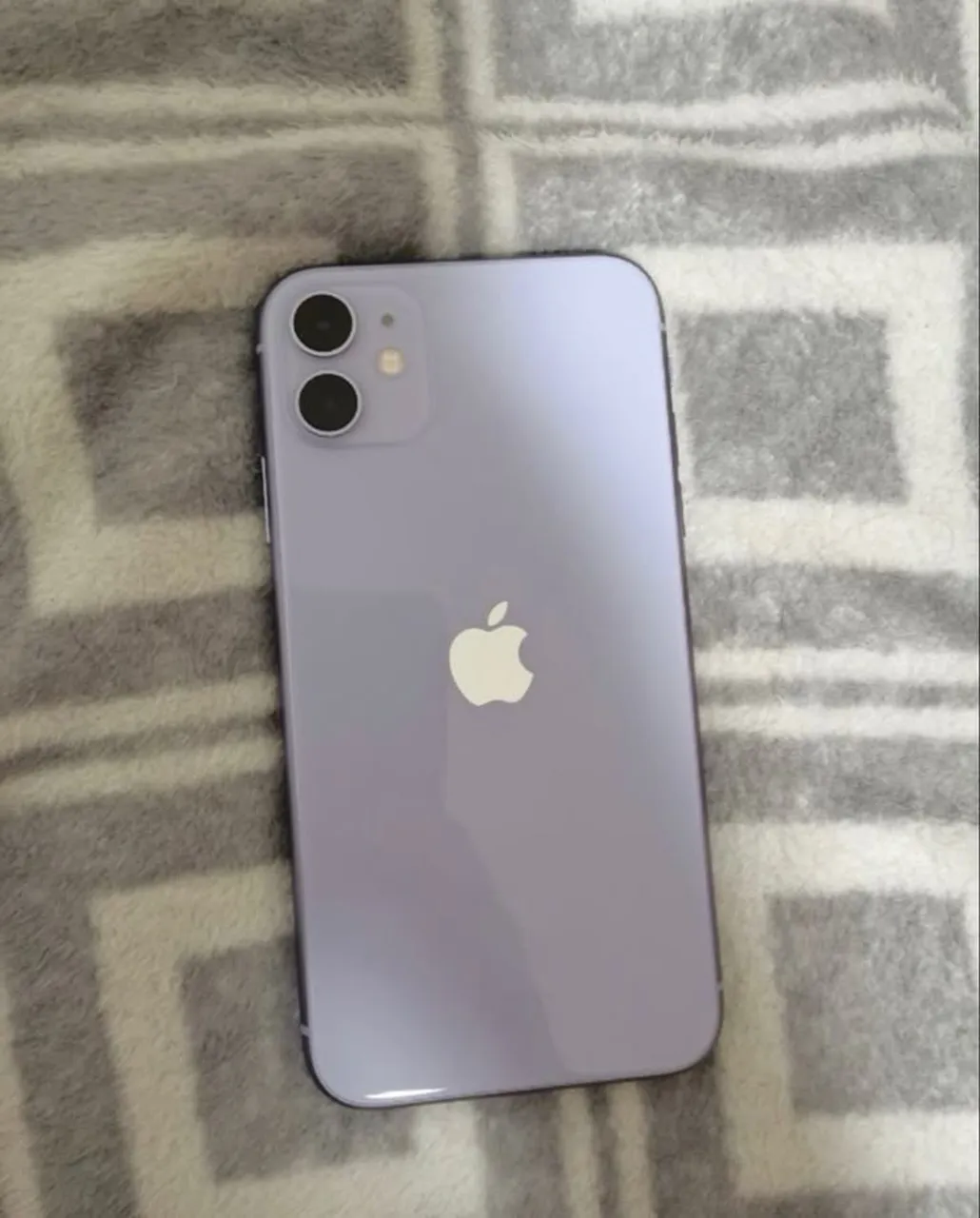 iPhone 11 - 128gb roxo