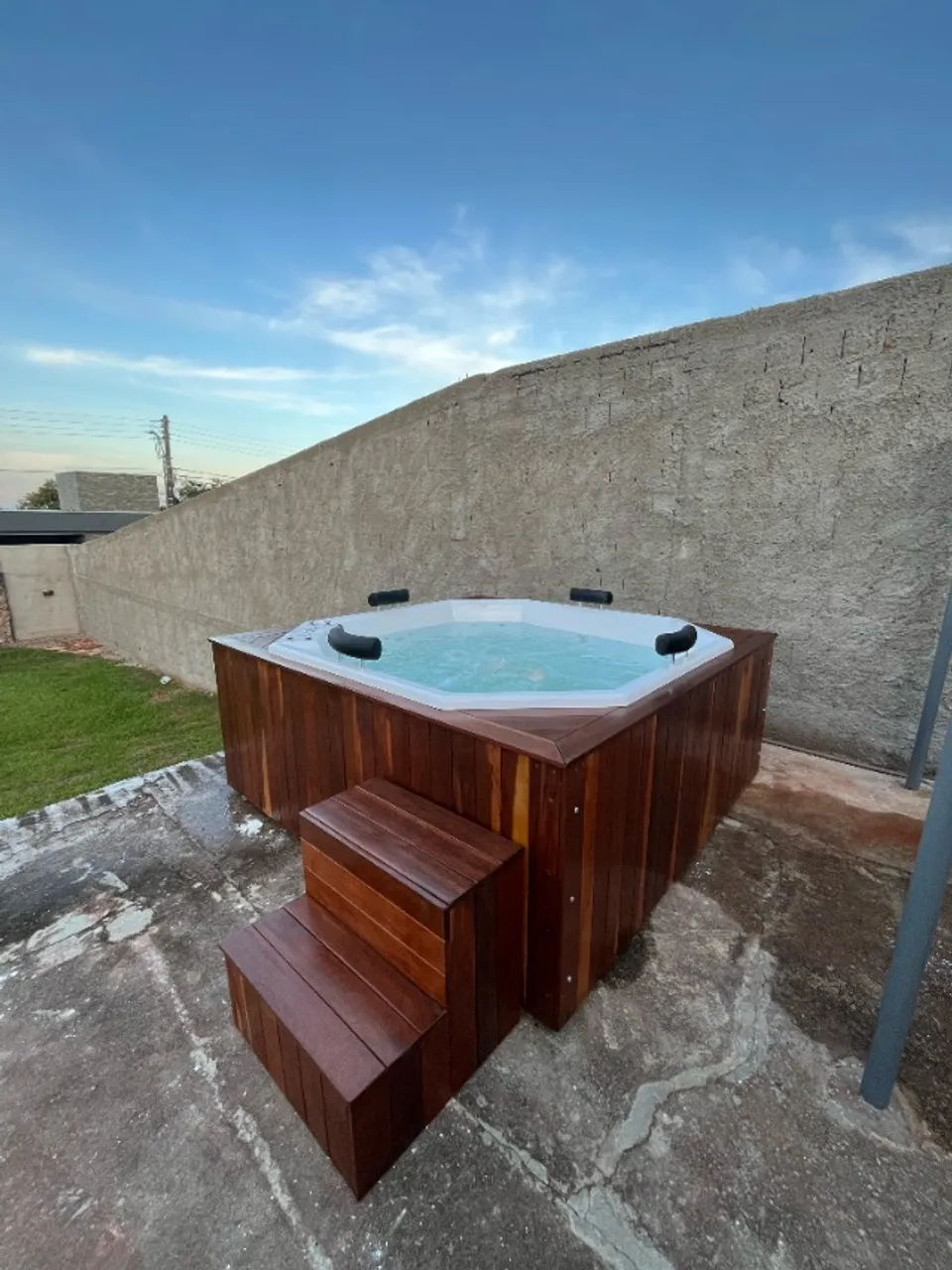 Spa 8 lugares com Deck Madeira super completo (Jacuzzi, banheiras e ofurô )