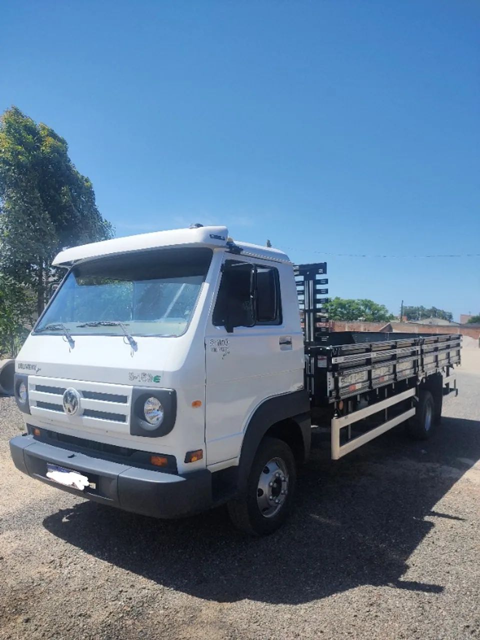 VW DELIVERY 8-150 ANO 2010