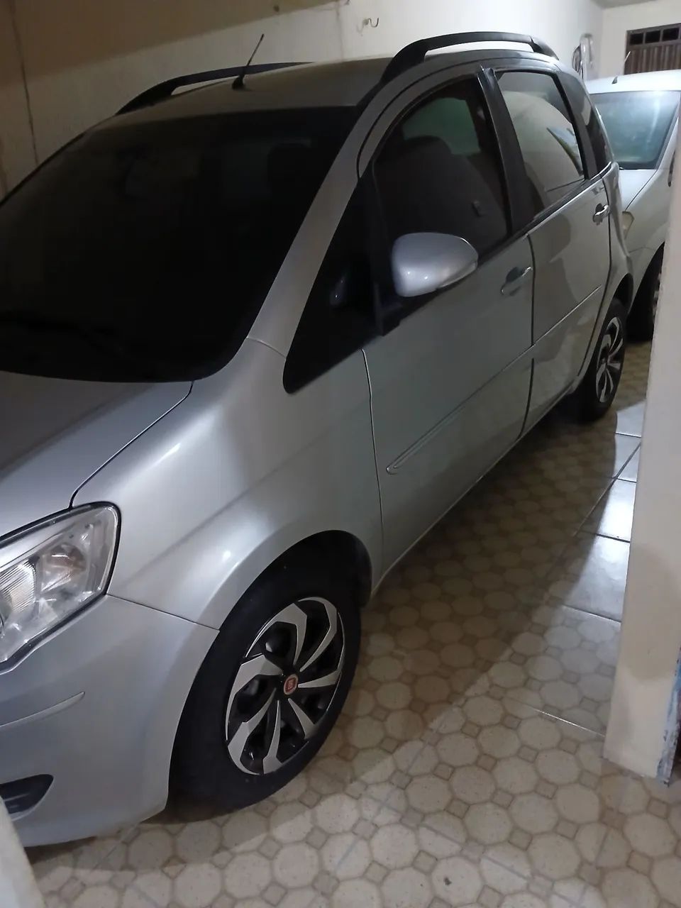Fiat Idea Attractive 1.4 Fire Flex 8V 5P 2013 - Foto 3
