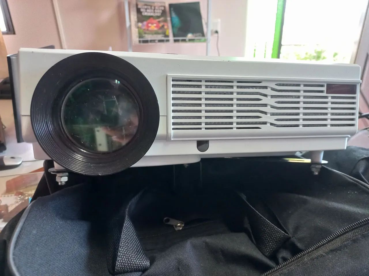 projetor 64318190903937120