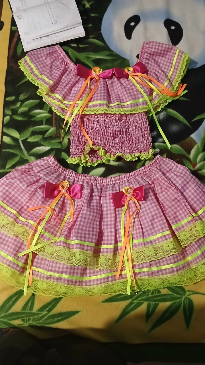 Conjunto Festa Junina Rosa e Verde