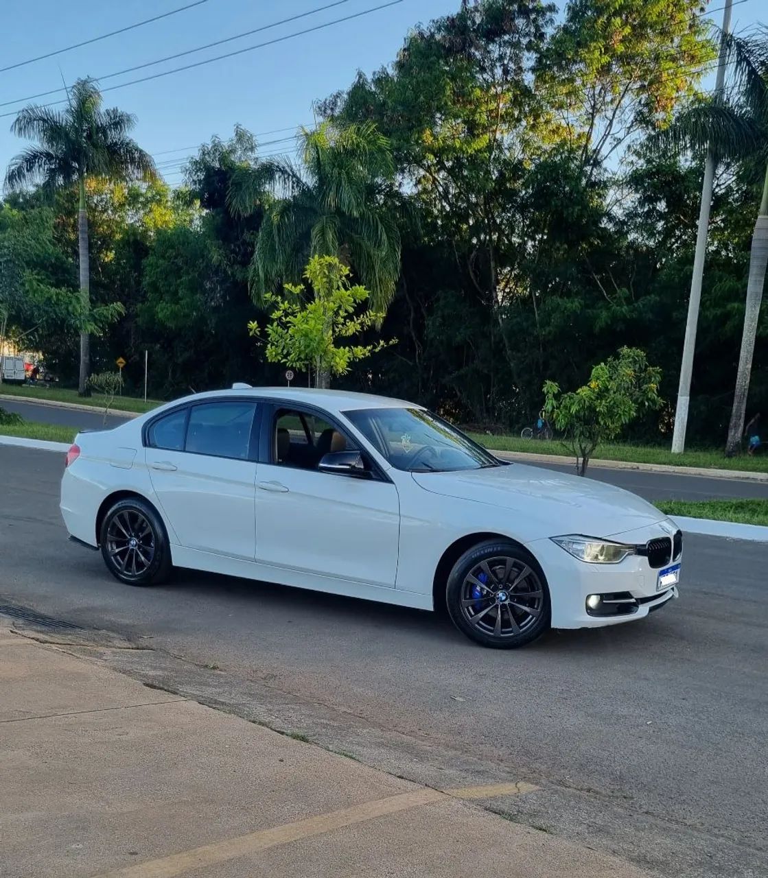 Vendo BMW 320i Sport GP - Foto 5