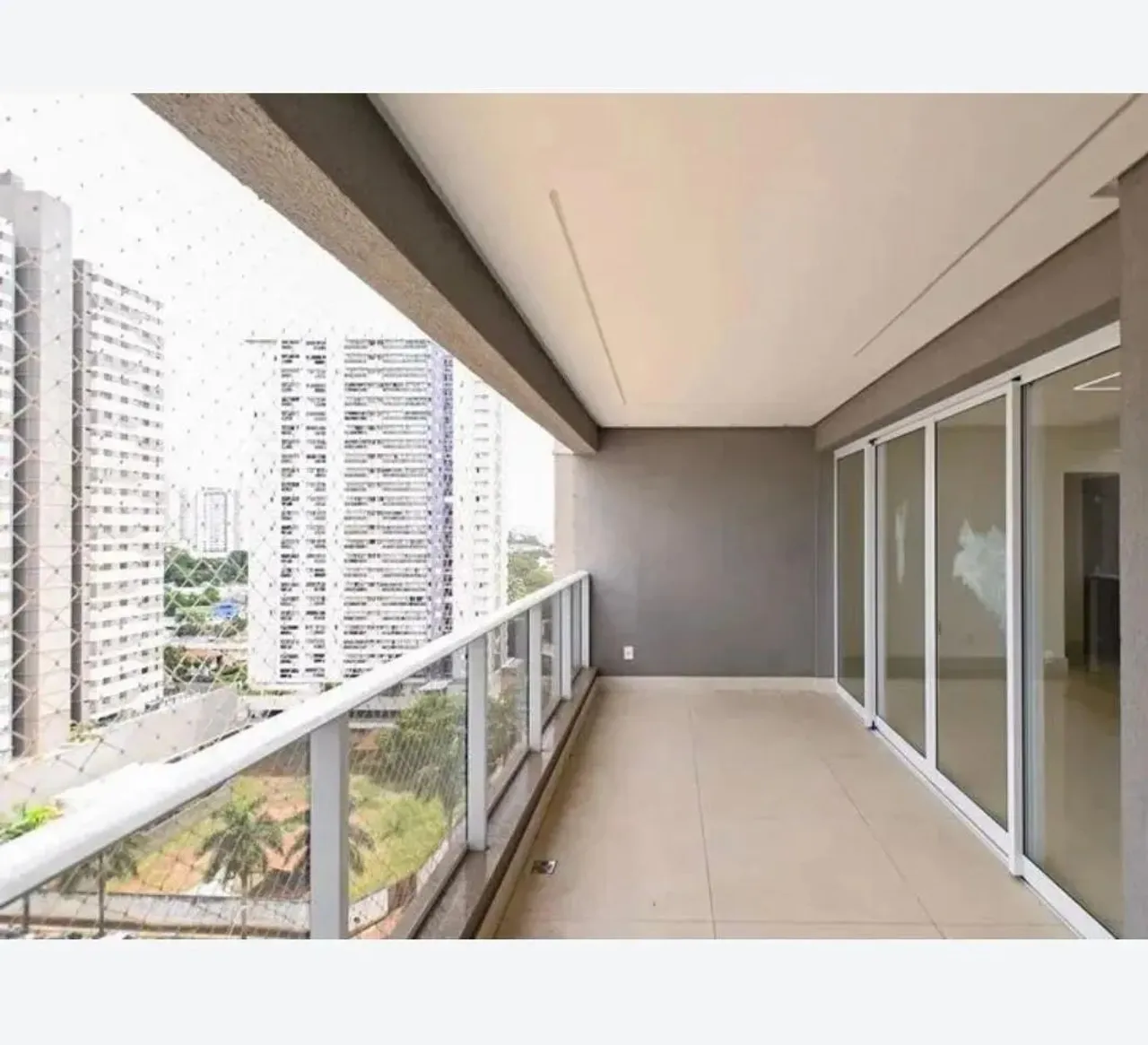 Apartamento com 3 suítes no Setor Bueno - Ed. Francisco Malheiros