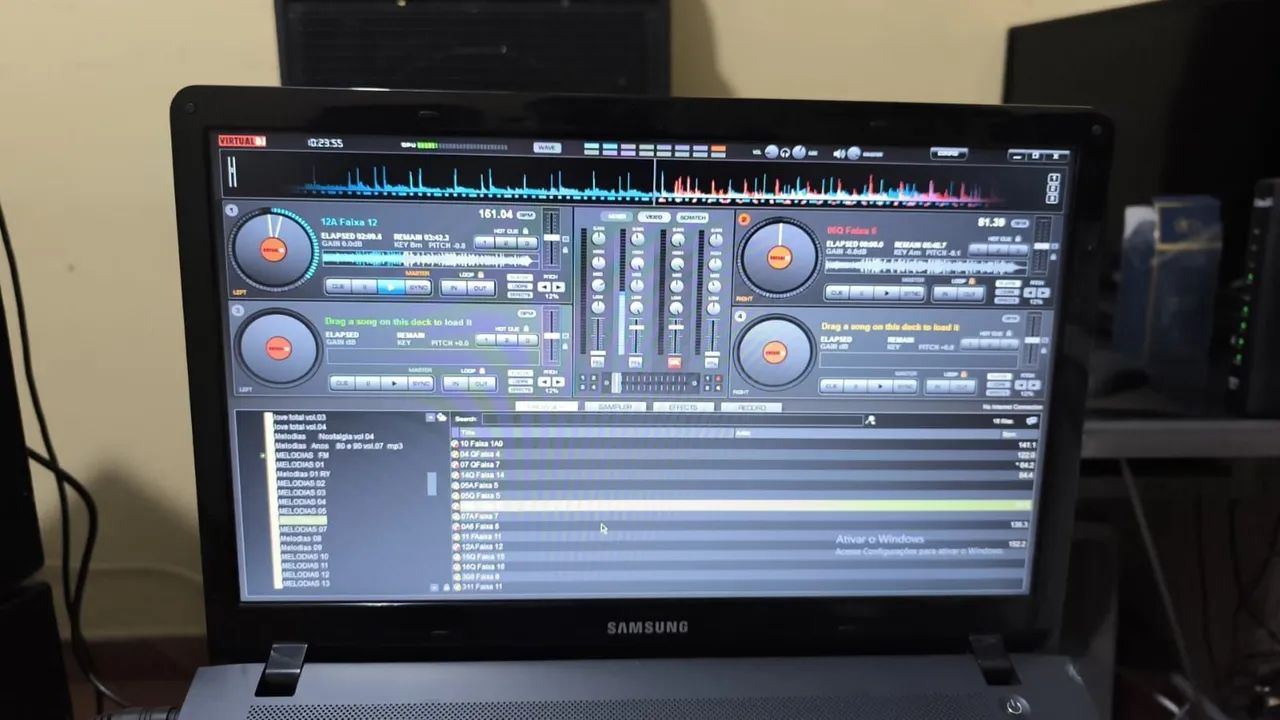 Numark Mixtrack Quad Controller64316476163201123