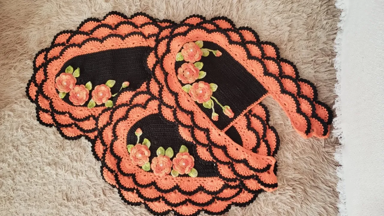 Jogo de Tapetes de Crochê com Detalhes Floreslorais