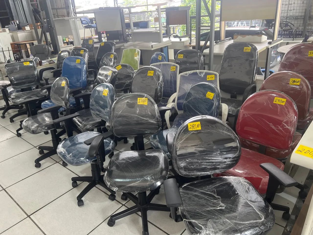 Cadeiras de Escritório - Diversos Modelos - Ótimas Oportunidades! - Foto 2