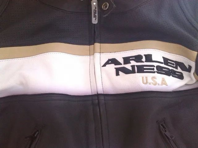 Jaqueta em couro espesso super opaco ARLEN NESS, novíssima, raridade, mais TRÊS BRINDES - Foto 5