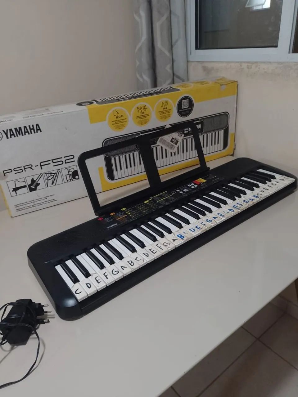 Teclado Yamaha PSR-F52 - Foto 2