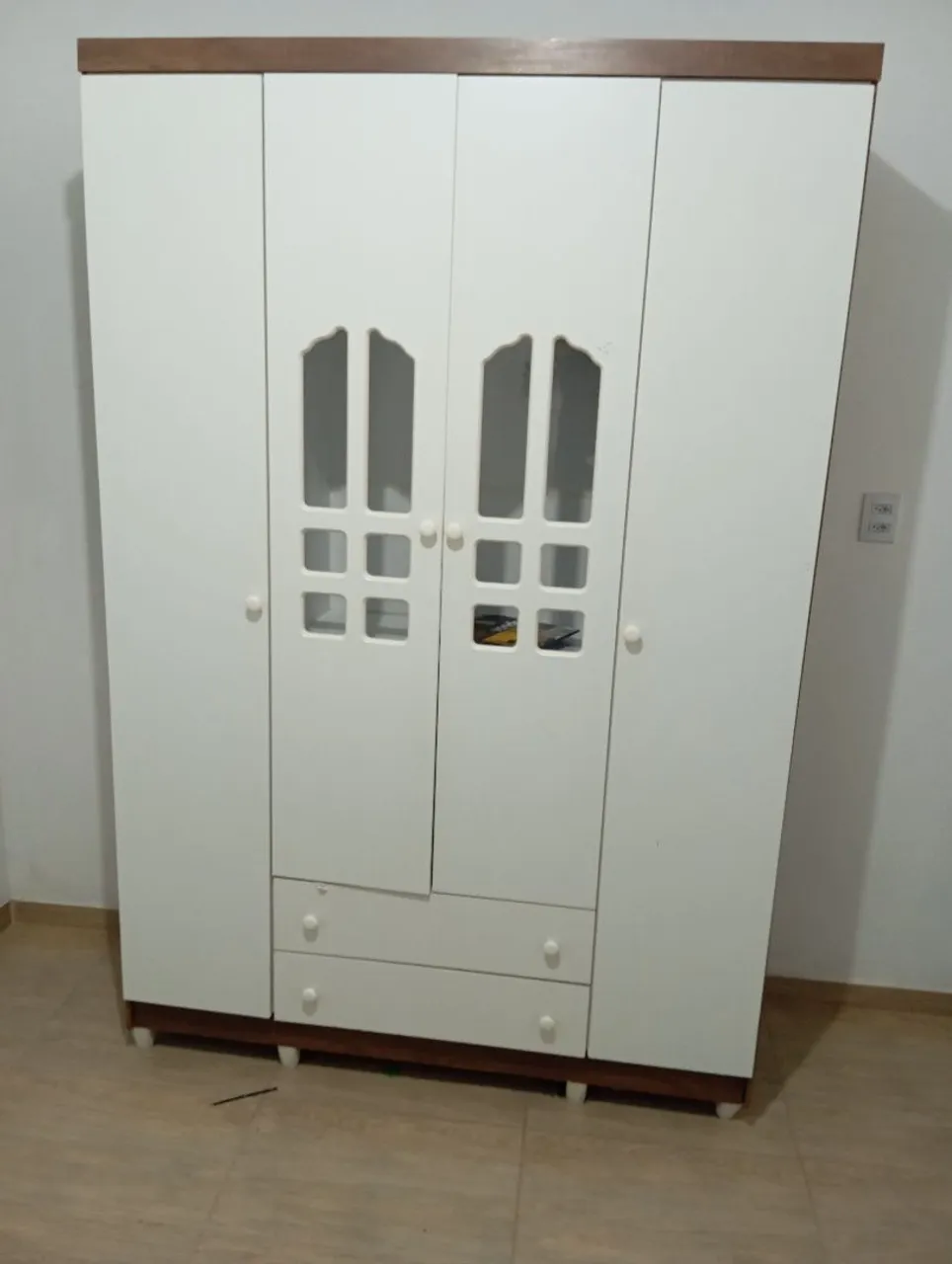 Guarda roupas infantil/4 portas MDF
