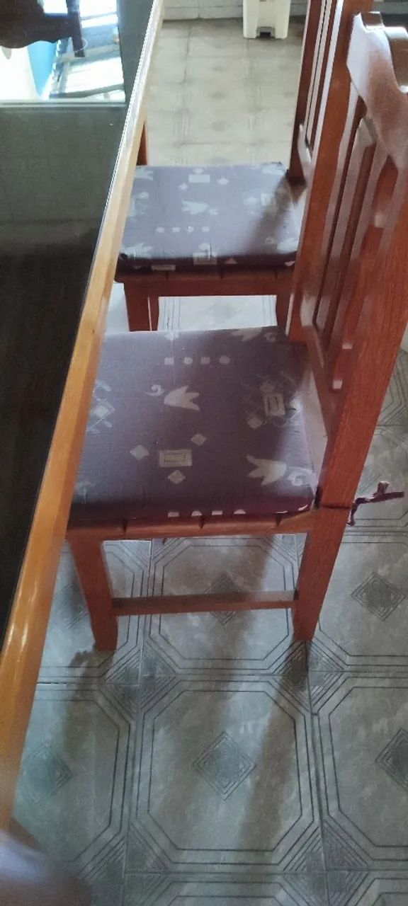 Mesa de Jantar com 6 Cadeiras - Foto 2