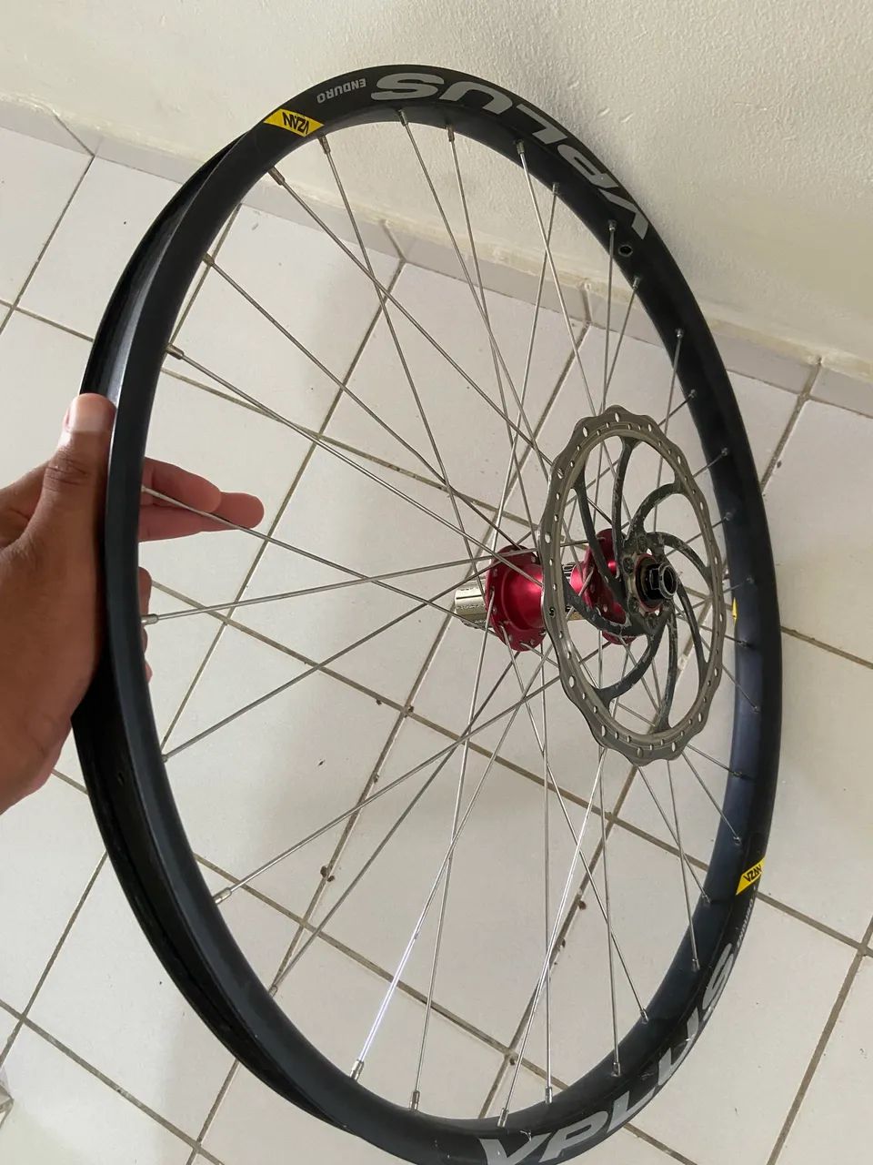 Roda traseira Vplus completa com cubo hupi 12x150 - Foto 4