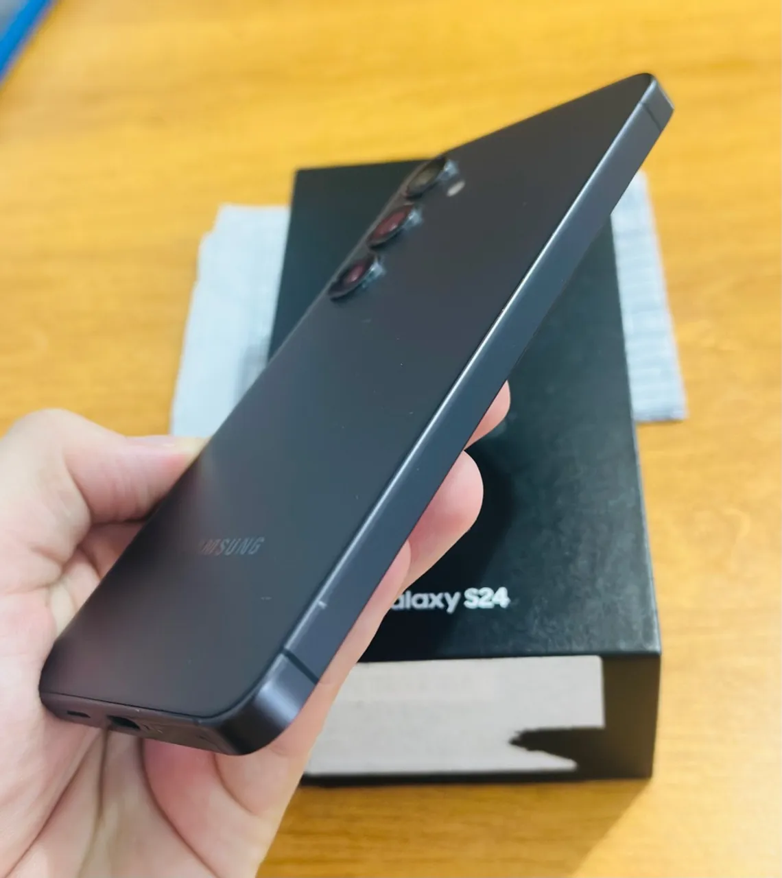 Vendo ou troco Galaxy S24 5G Completo ( aceito cartão)