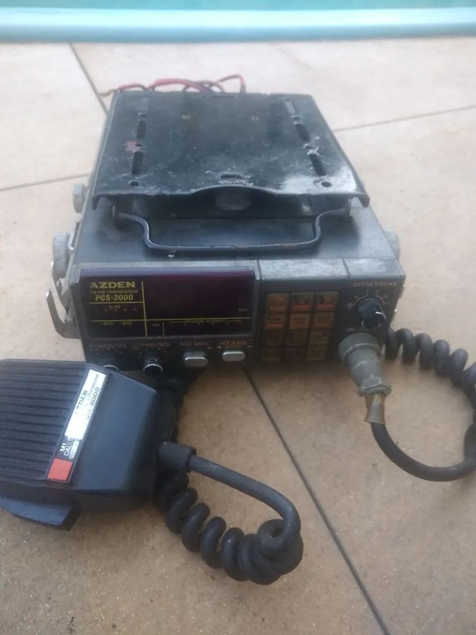 RÁDIO COMUNICAÇÃO AZDEN PCS-2000 , TRANSCEIVER FM - 2M. VALOR R$  220,00