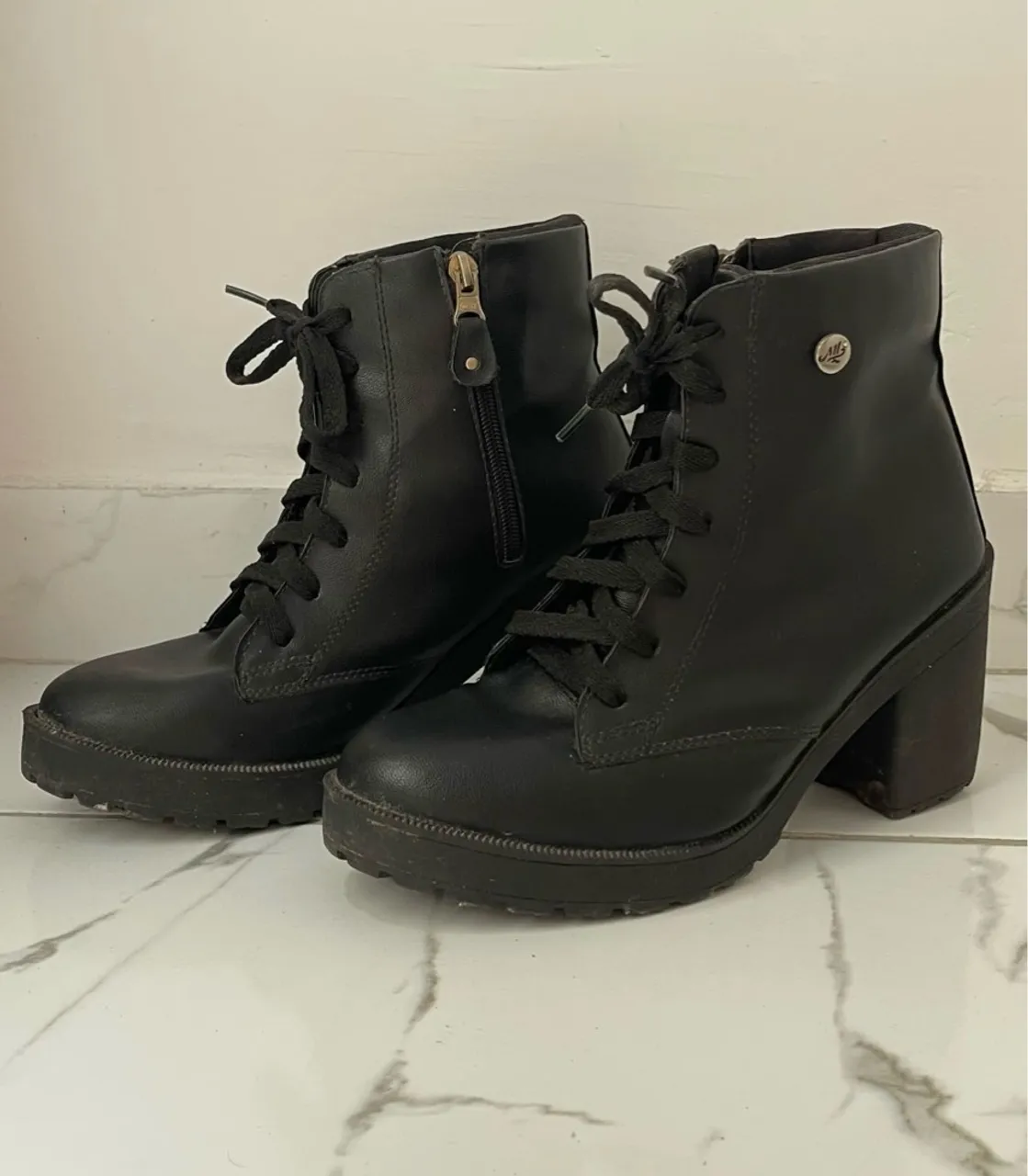 Botas Coturno Femininas - Pretas