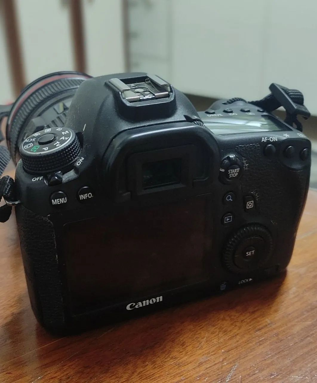 Câmera Canon 6D com lente 24-105mm f/4 - Foto 2