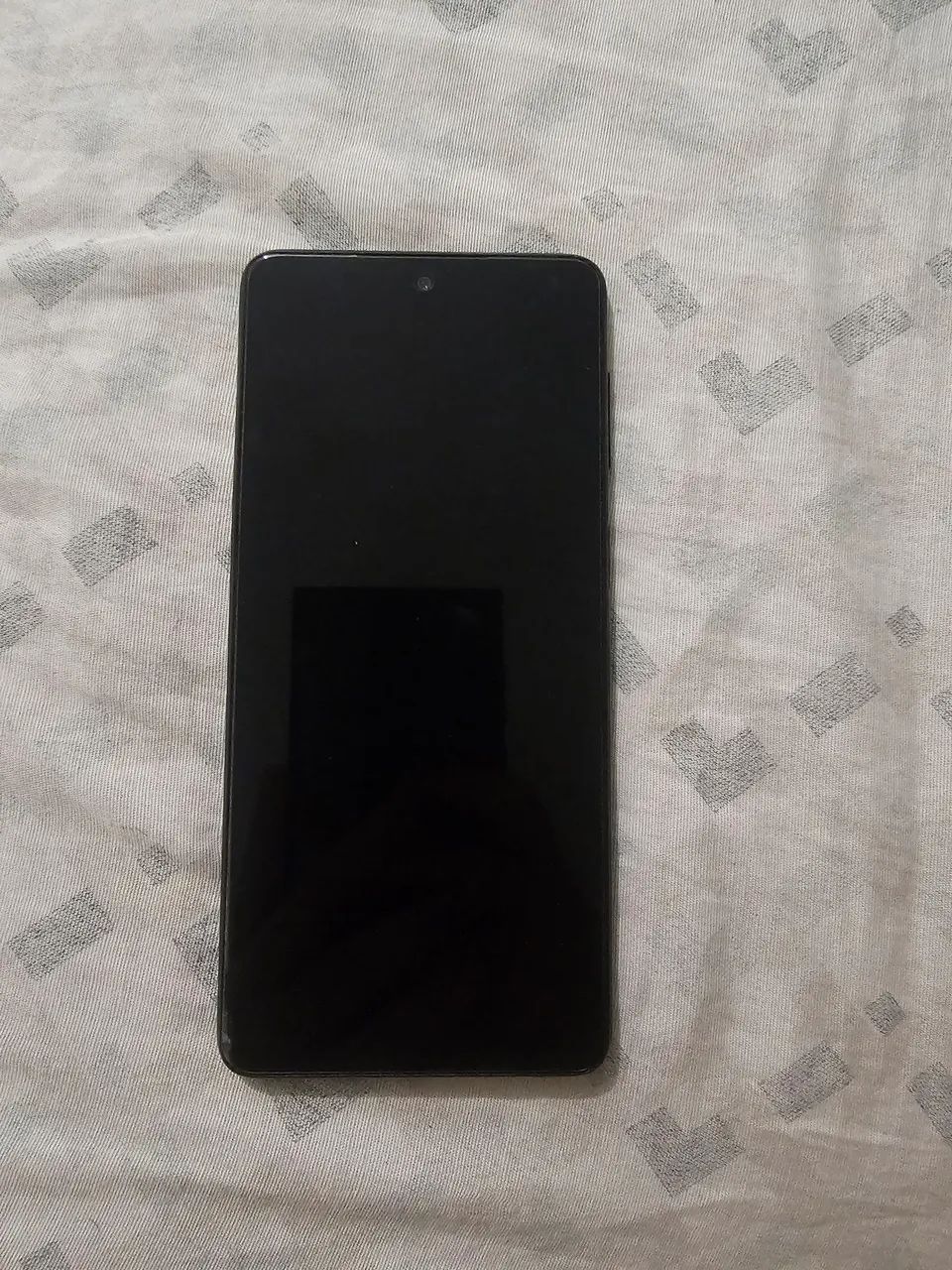 CELULAR M52 5G